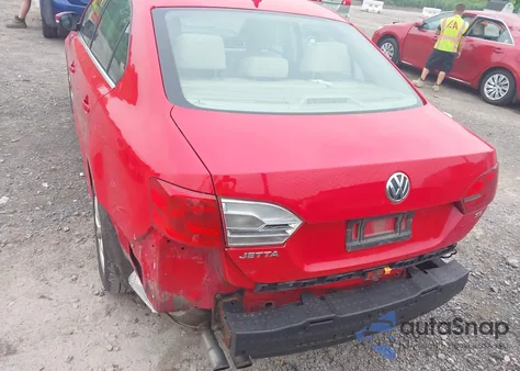 2014 Volkswagen Jetta 1.8T Se from USA, damaged, VIN 3VWD17AJ2EM326687